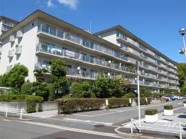 千里山田コーポラスB棟