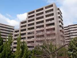 北千里グランドパークスクエアC棟