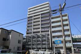 プレサンスロジェ岩塚