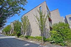 マジェス元麻布ガーデンズD棟