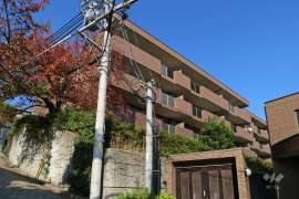 ギャラリーコート雲雀丘花屋敷壱番館