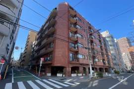 シャンボール新宿御苑前