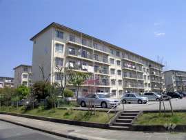 公社清和台住宅5号棟