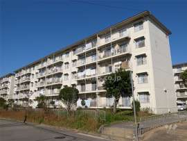 公社清和台住宅１８号棟