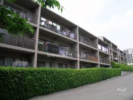 フローラ松尾台B棟外観