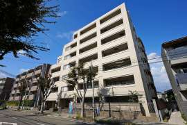 ファミール甲子園六石町外観