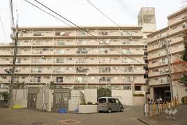 クイーンハイツ久地