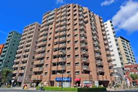 モリス日暮里駅前