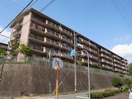 ビューハイツ伏尾台5号棟