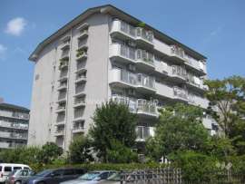 芦屋緑2住宅 11号棟外観