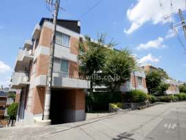 千里中央ローズヴィラ