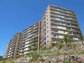 エルグレース彩都箕面C棟（エアリーフラッツ）