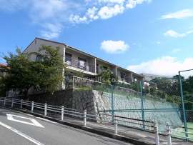 岡本テラスハウス