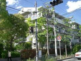 公団千里緑丘団地１０号棟