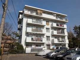 公団千里緑丘団地１号棟外観