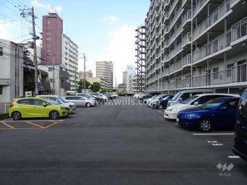 敷地内平面式駐車場