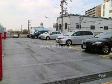 敷地内駐車場（屋外平面式）