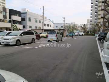 敷地内駐車場（屋外平面式）