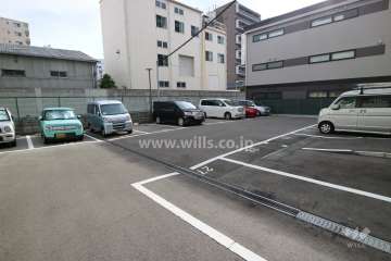 敷地内駐車場（屋外平面式）