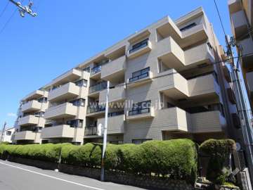 東急ドエルアルス豊中北桜塚の外観（南東側から）