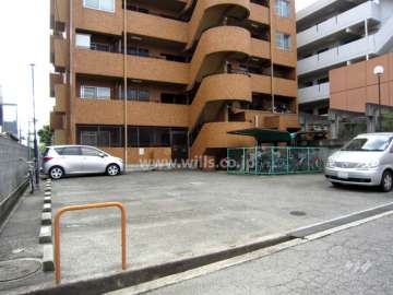 敷地内駐車場（屋外平面式）