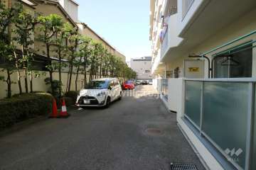 敷地内駐車場(屋外平面式)