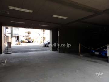 敷地内駐車場