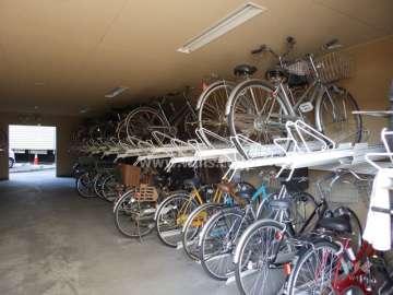 駐輪場（屋内）
