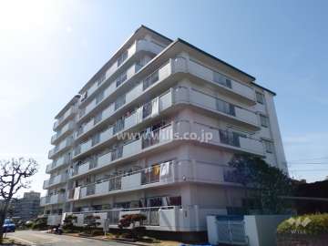 シャルマンコーポ千里丘の外観（北東側から）