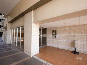 エントランス（東側）