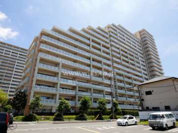 パークシティ南千里丘レジデンスD棟の外観（北西側から）