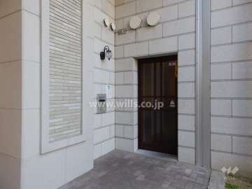 サブエントランス※オートロックが付いています。