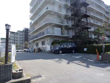 敷地内駐車場※平面式です。