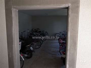 棟内1階にある駐輪場