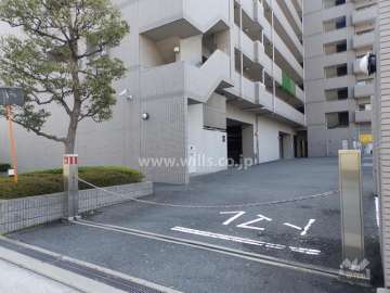 駐車場出入口※ロボットゲート付きです。