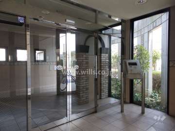 エントランスホール（オートロック付き）