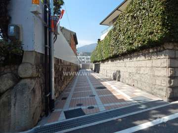 エントランスアプローチ（敷地入口）