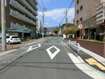 敷地南西側の前面道路