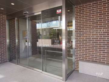 サニーホールの出入り口