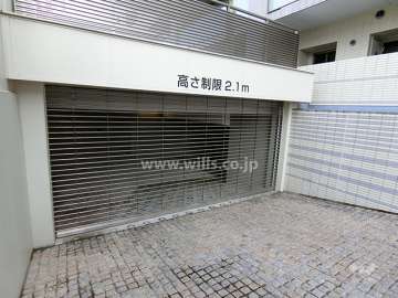 駐車場出入り口（リングシャッター付き）