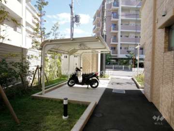 バイク置き場