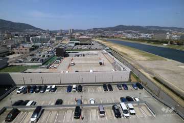 敷地内駐車場（自走式立体）