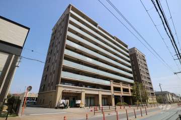 サンメゾン宝塚エルドの外観（西側から）