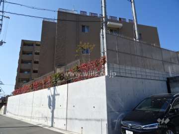 エヌヴィ西岡本レジデンスの外観（北東側から）