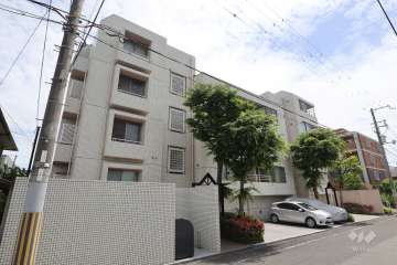 中桜塚パークハイムの外観（北東側から）