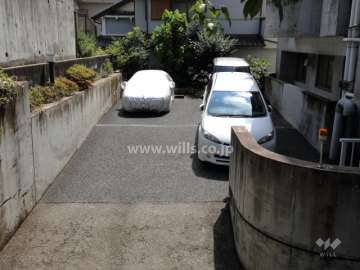 敷地内駐車場（屋外平面式）