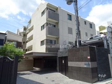 グランアッシュ千里山西の外観（北西側から）