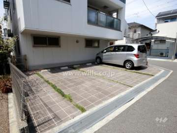 敷地内駐車場（屋外平面式）