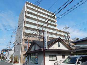 ザ・パークハウス塚口町一丁目の外観（南西側から）