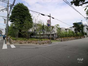 プラウド芦屋平田町の外観（北西側から）